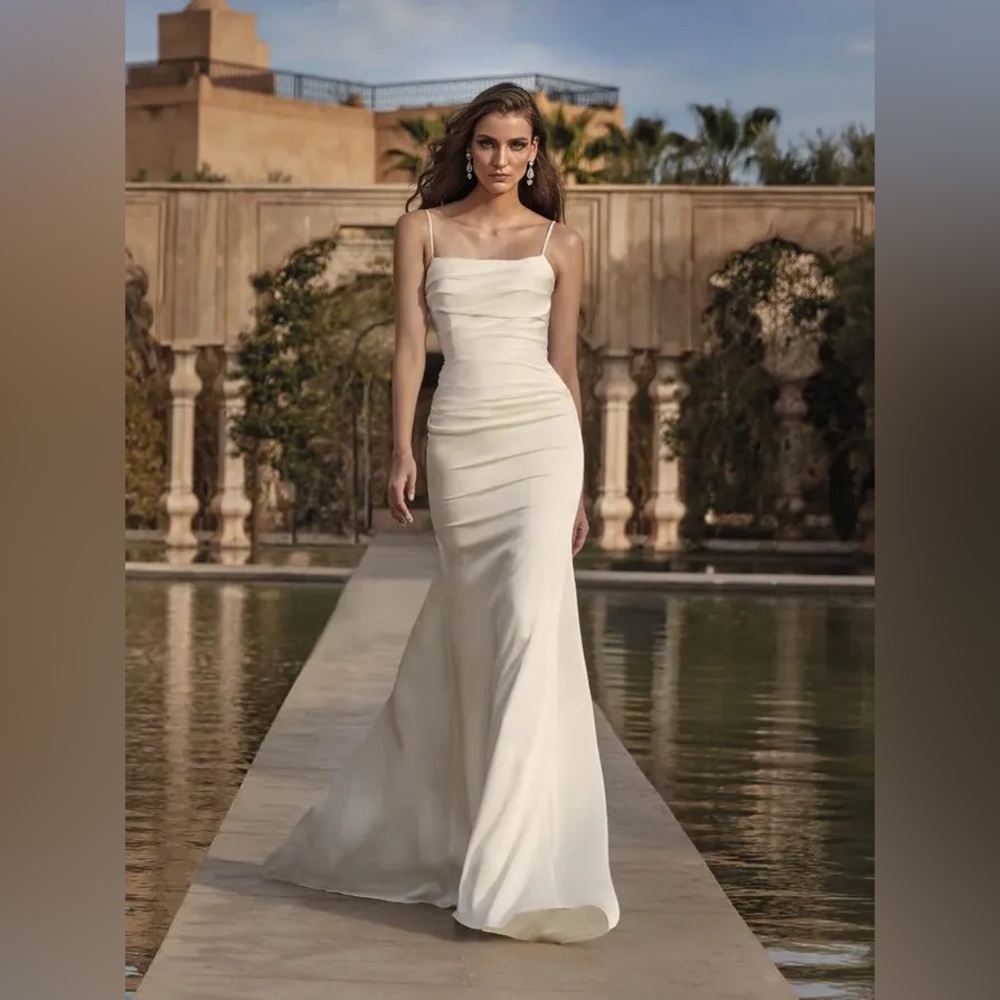 Pronovias Betta Wedding Gown